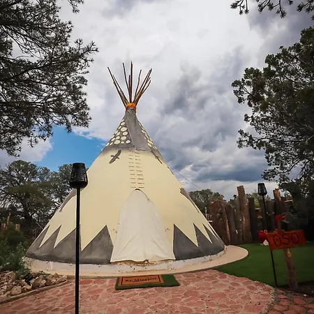 Hotel Oso Tipi At El Mistico Ranch Nogal Esterno foto