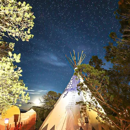 Hotel Oso Tipi At El Mistico Ranch Nogal Esterno foto
