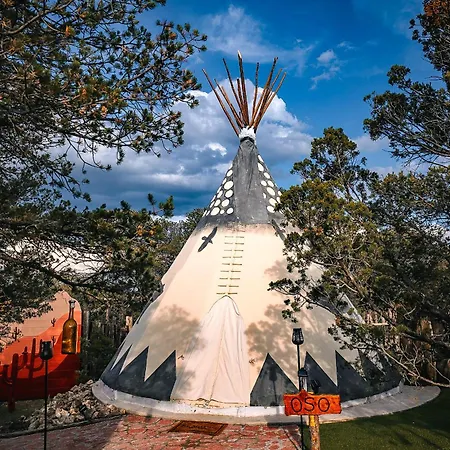 Hotel Oso Tipi At El Mistico Ranch Nogal Esterno foto
