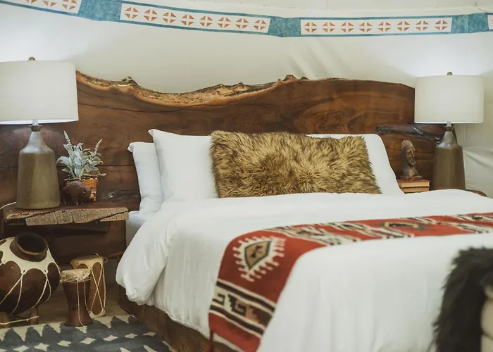 Oso Tipi At El Mistico Ranch