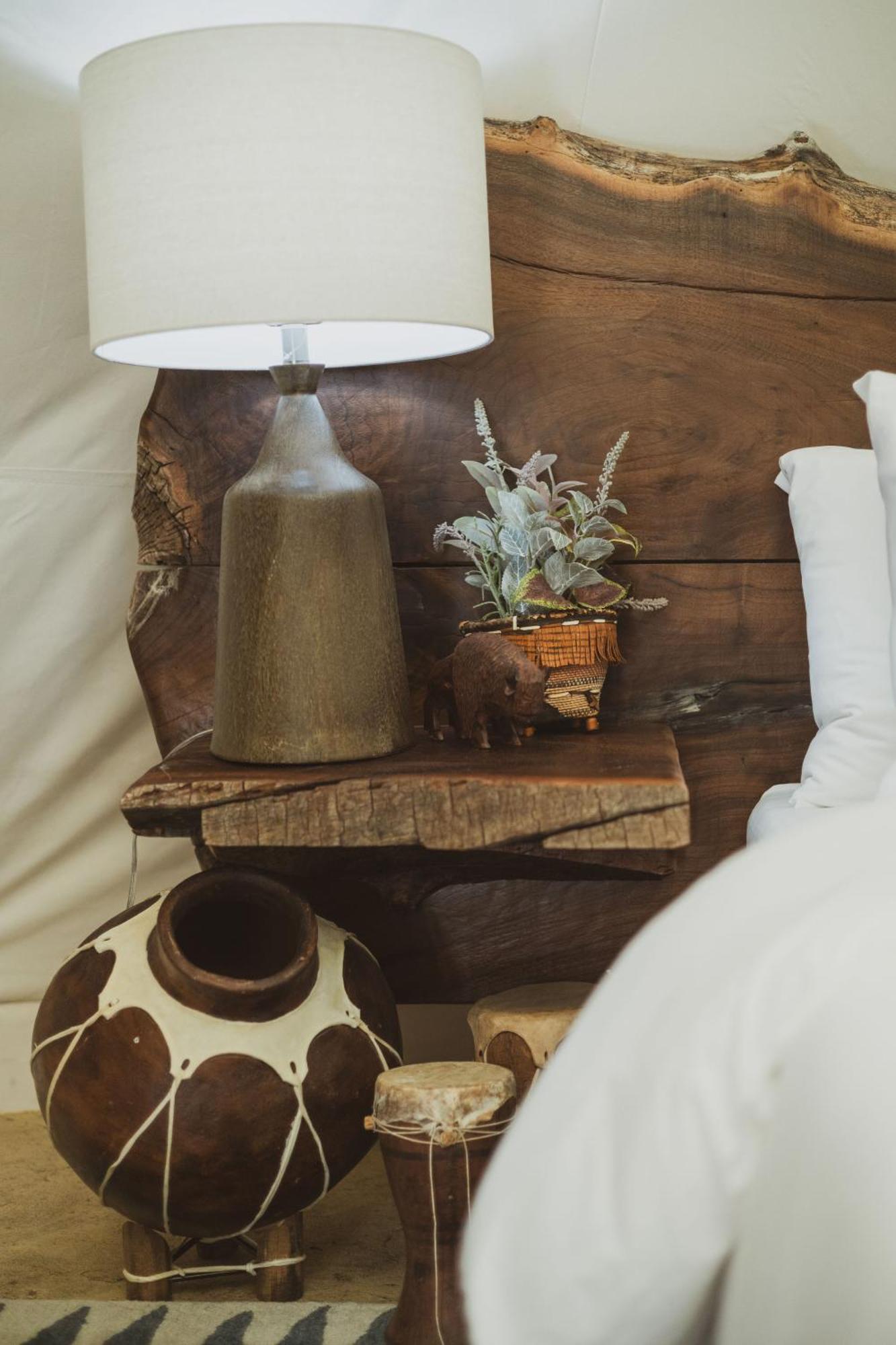 Luxury tent Oso Tipi At El Mistico Ranch *