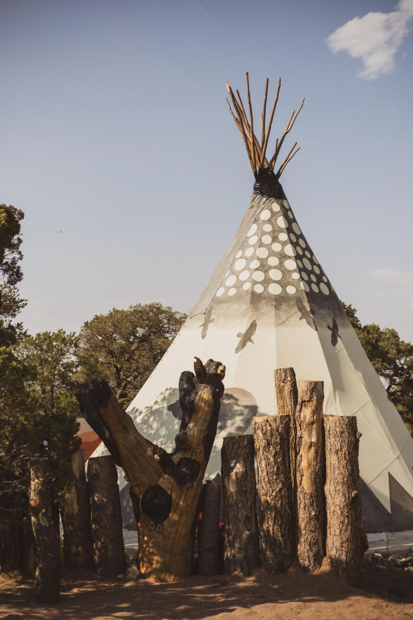 Oso Tipi At El Mistico Ranch