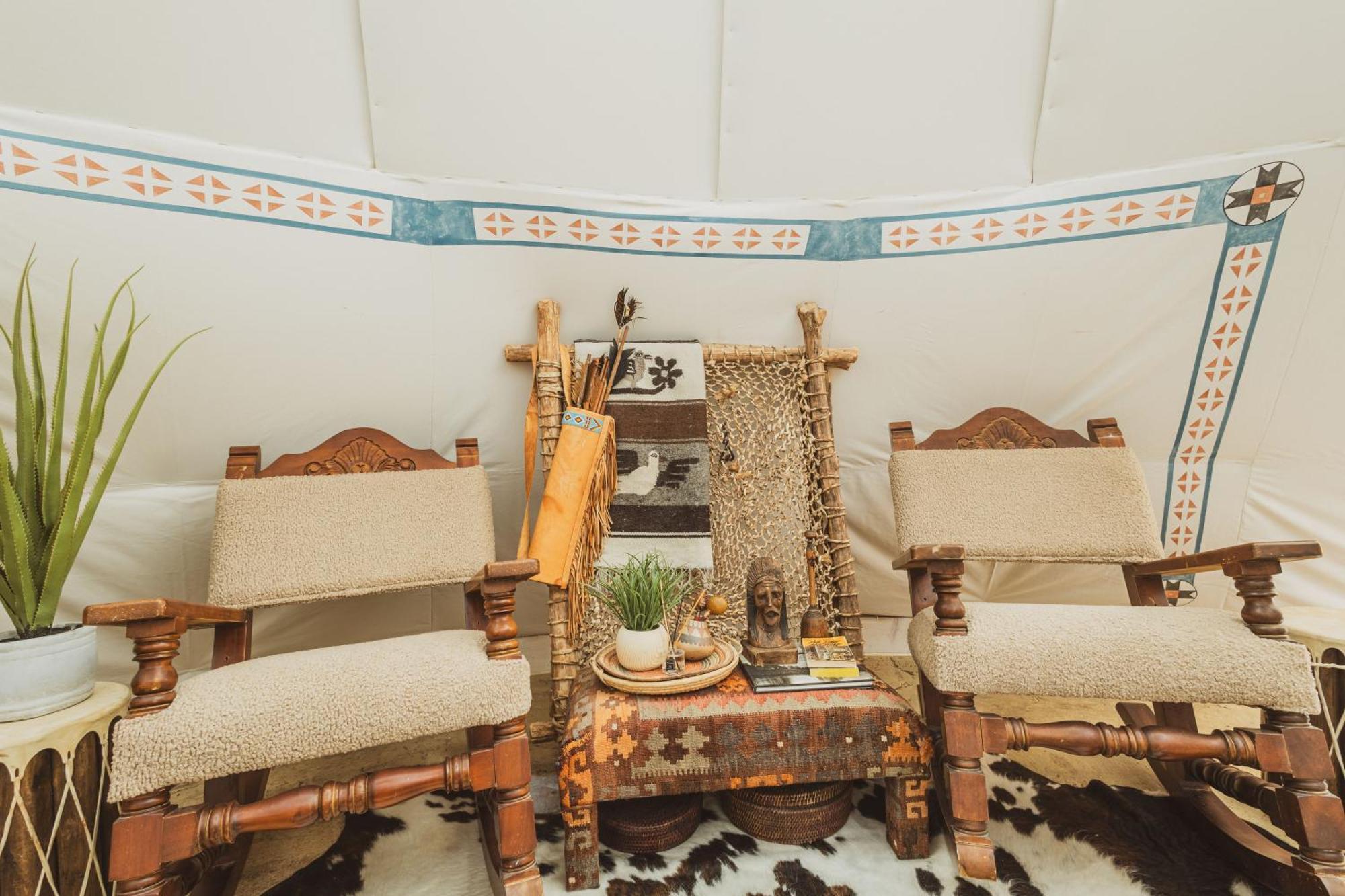Oso Tipi At El Mistico Ranch *